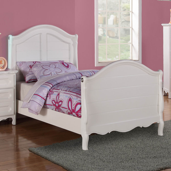 Woodhaven Hill Hayley Sleigh Customizable Bedroom Set ... Woodhaven Hill Hayley Sleigh Customizable Bedroom Set ...