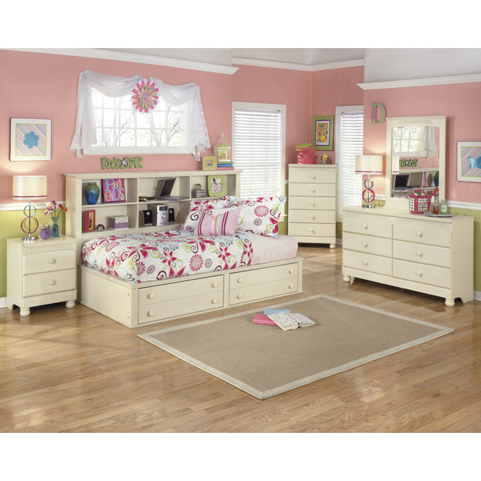 Signature Design by Ashley Cottage Retreat Platf..