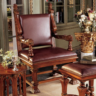 Design Toscano Lord Cumberland's Throne Arm..