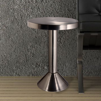 Wade Logan Kenny End Table