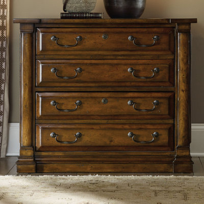 Hooker Furniture Tynecastle 4-Drawer L..