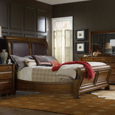 Hooker Furniture Tynecastle Sleigh Rails