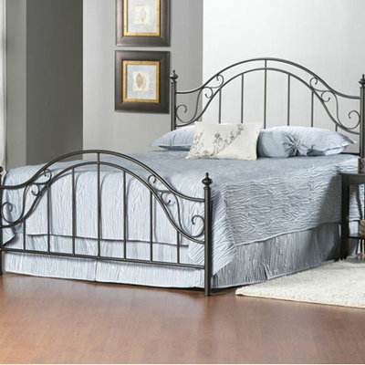 Hillsdale Furniture Clayton Panel Bed