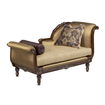 Benetti's Italia Tessa Chaise Lounge