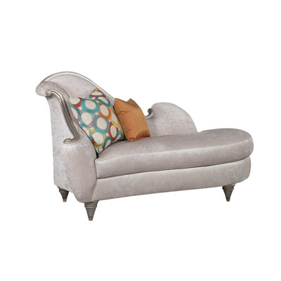 Benetti's Italia Montecito Chaise Lounge