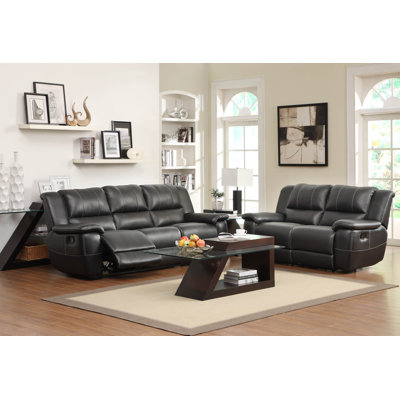 Woodhaven Hill Cantrell Living Room Collection