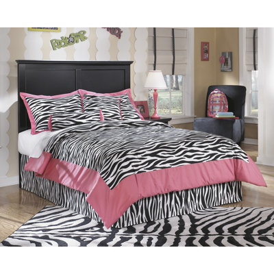 Signature Design by Ashley Maribel Panel Bed