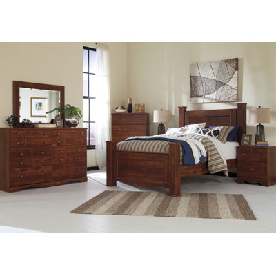 Signature Design by Ashley Brittberg Panel Custo..