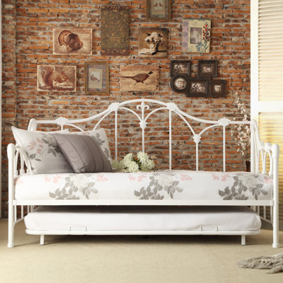 One Allium Way Ara Daybed with Trundle