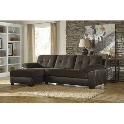 Benchcraft Vanleer Sectional