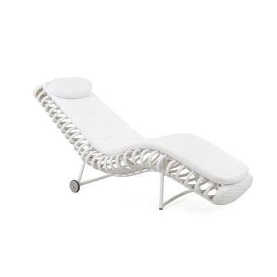 Wade Logan Altamonte Chaise Lounge