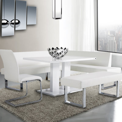 Wade Logan Robb Sectional