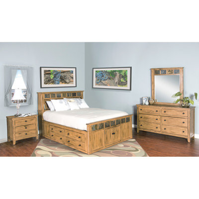Loon Peak Framingham Panel Customizable Bedroom ..
