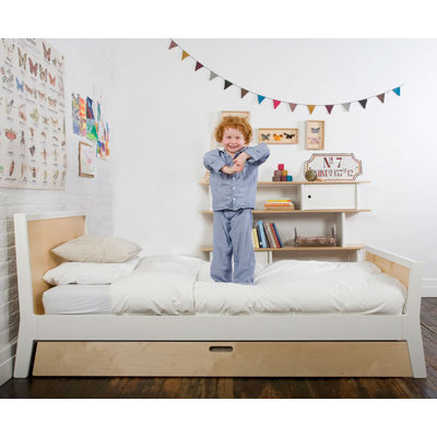 Oeuf Sparrow Twin Panel Bed with Trundle