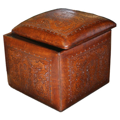 New World Trading Colonial Leather Box..