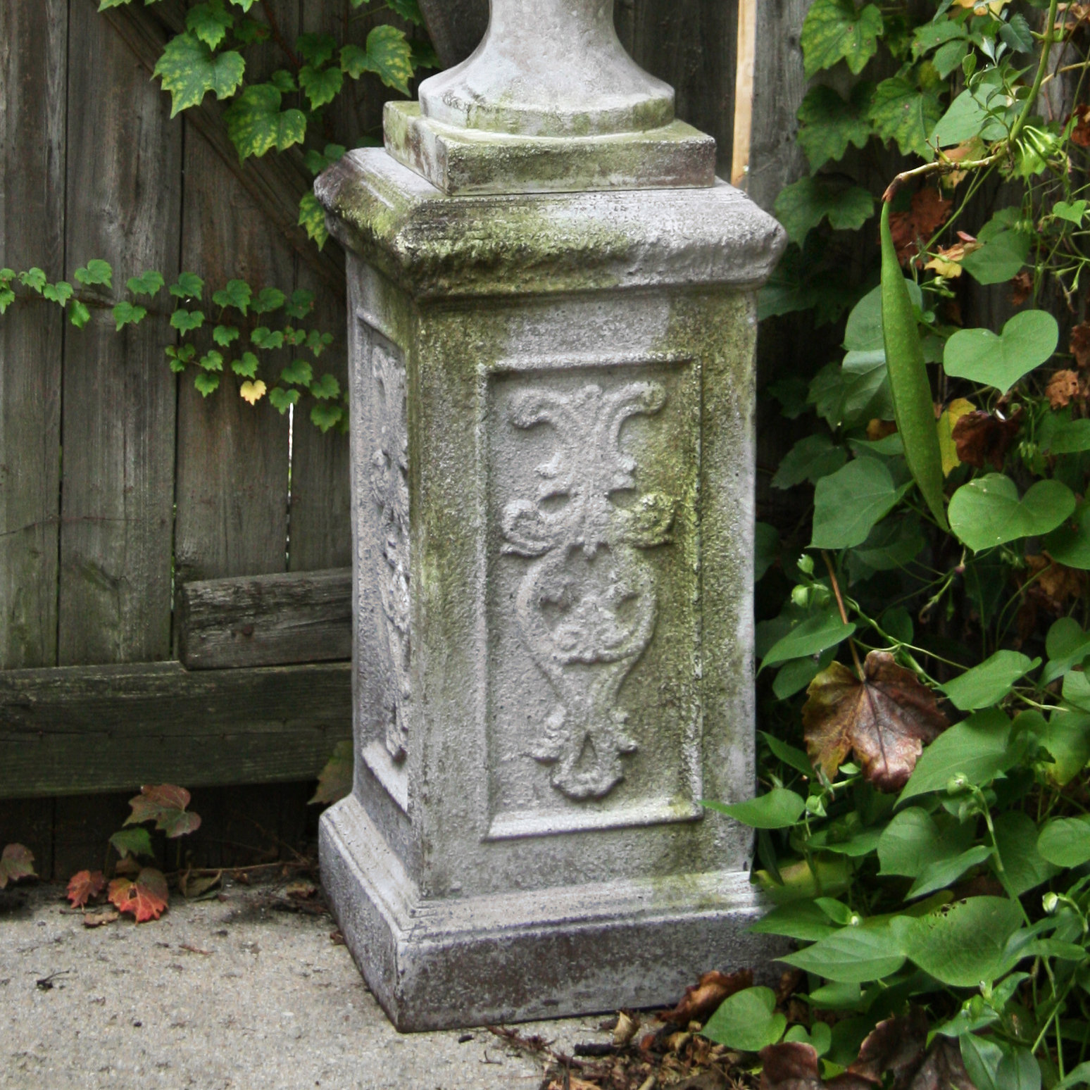 OrlandiStatuary Liberick Outdoor Pedestal & Reviews | Wayfair