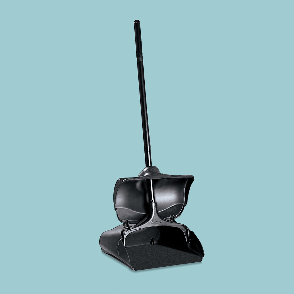 Rubbermaid Commercial Products Lobby Pro Upright Dustpan with Cover