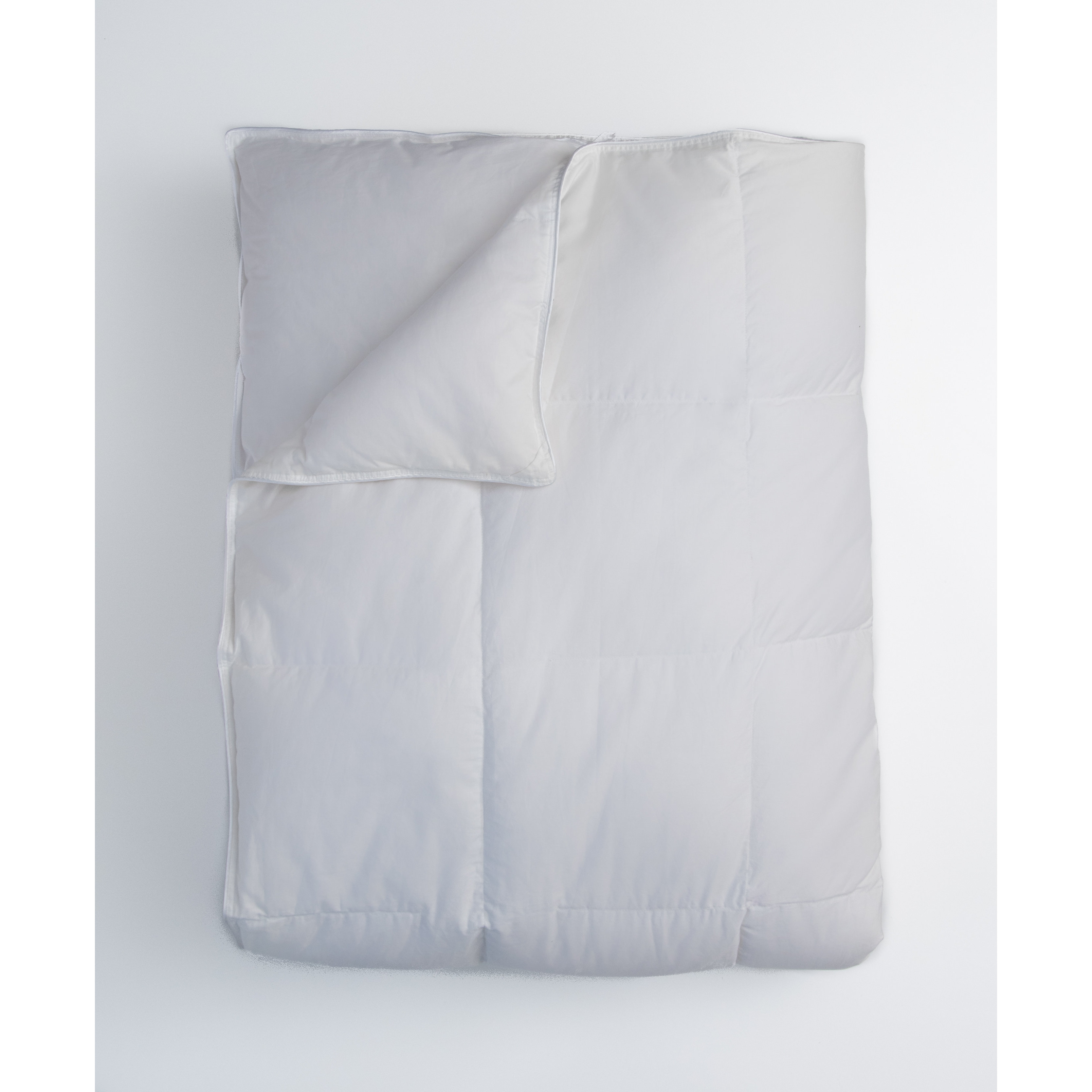 Ogallala Comfort Company Avalon Lightweight Down Comforter & Reviews