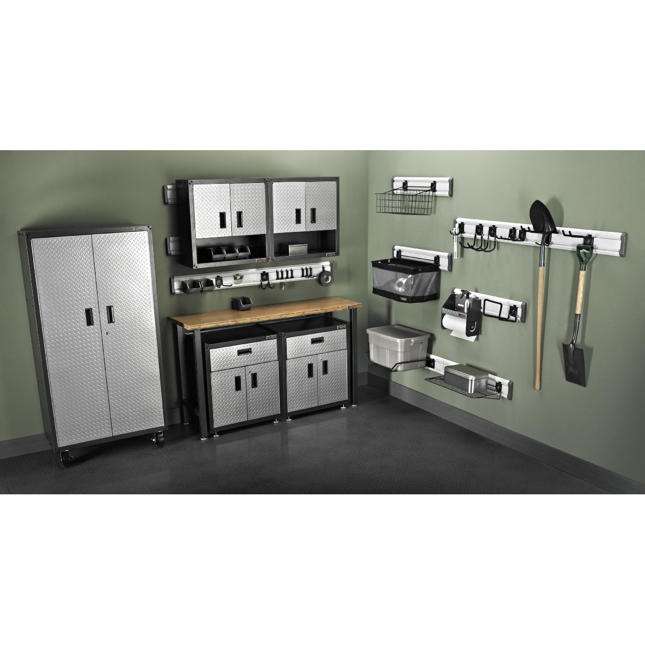 Gladiator ReadyToAssemble 31" H x 28" W x 18" D Steel 0.75 Door