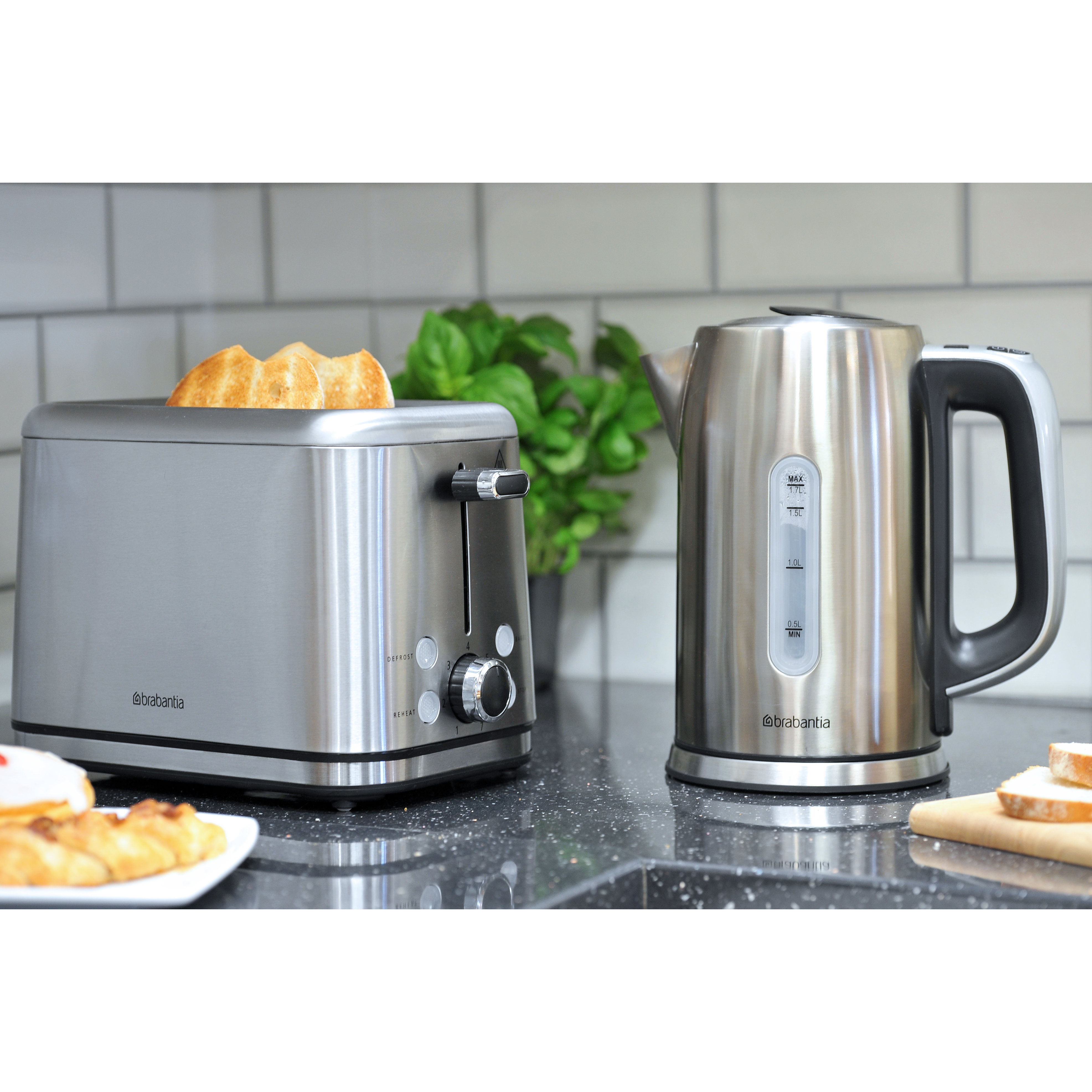 Brabantia 2 Slice Toaster and Kettle Breakfast Set with Digital