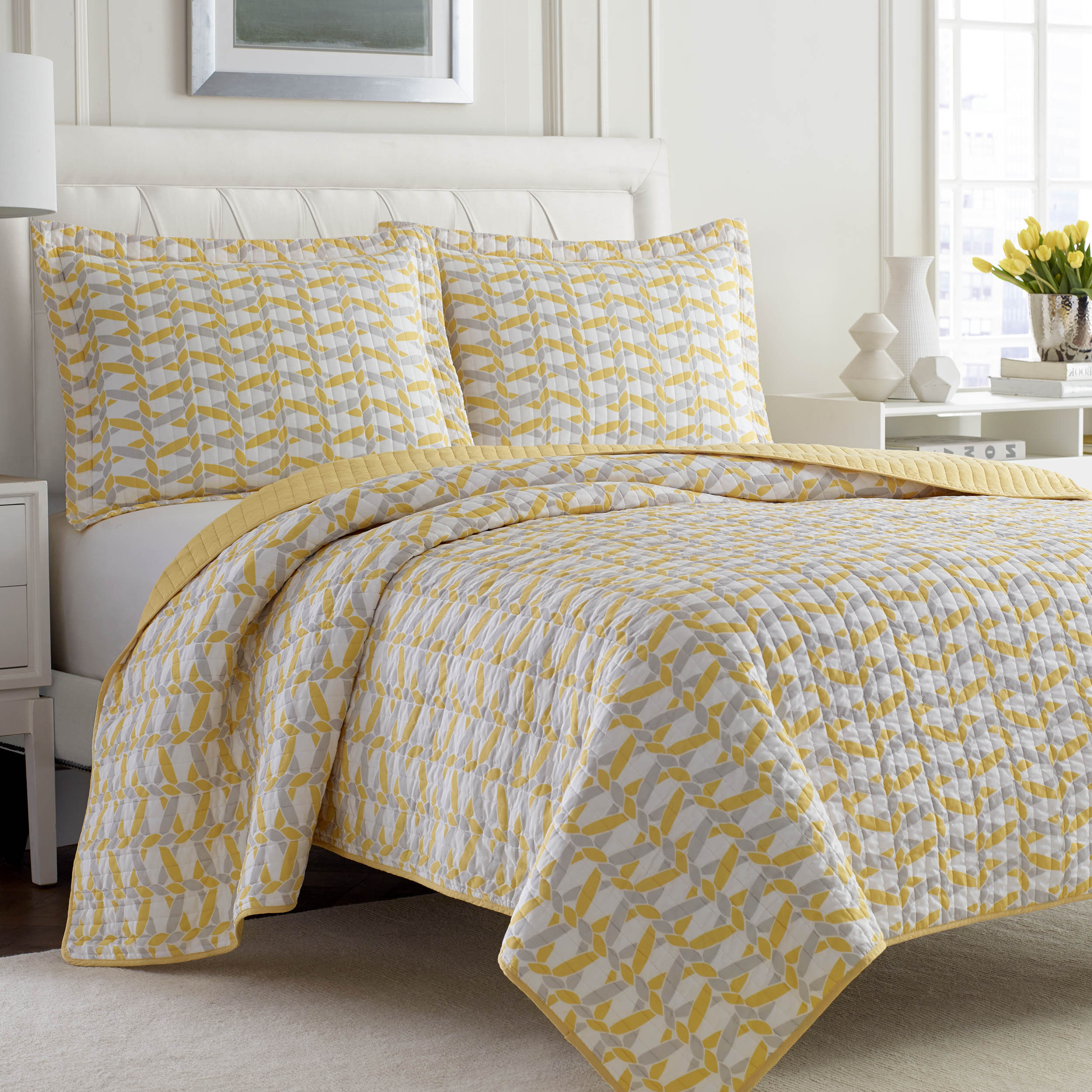 Adrienne Vittadini Corrine Quilt Set & Reviews Wayfair