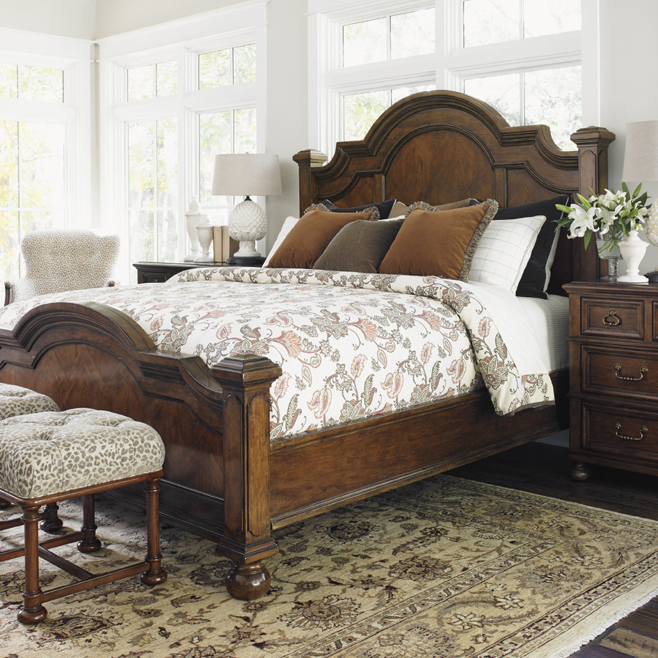 Lexington Coventry Hills Panel Customizable Bedroom Set  