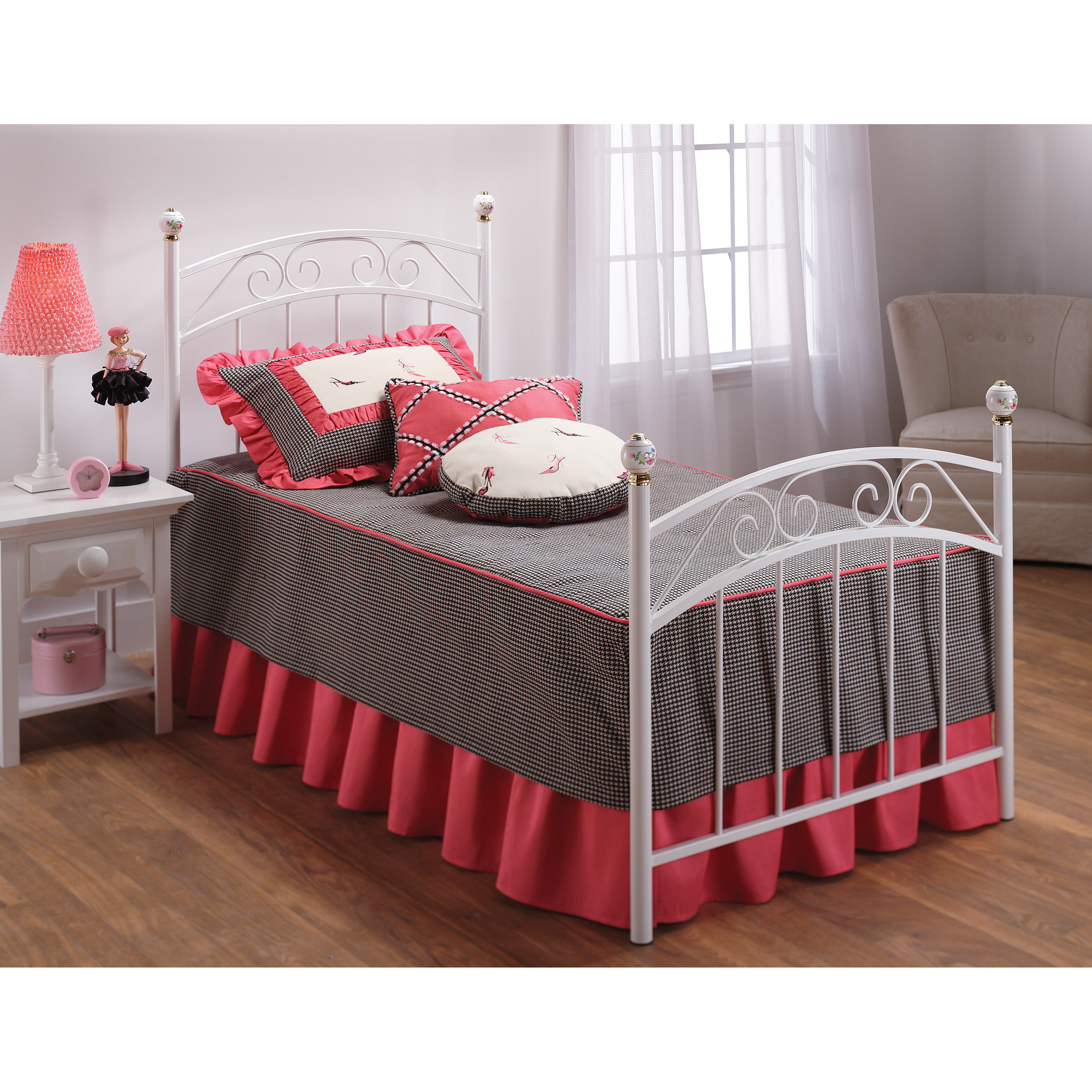 Hillsdale Emily Bed & Reviews | Wayfair