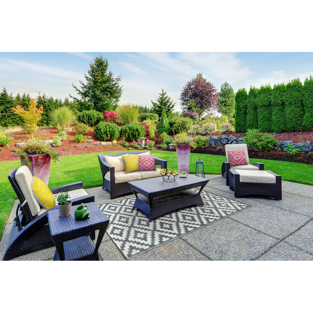 Green Decore Nirvana Grey Indoor/Outdoor Area Rug & Reviews Wayfair UK