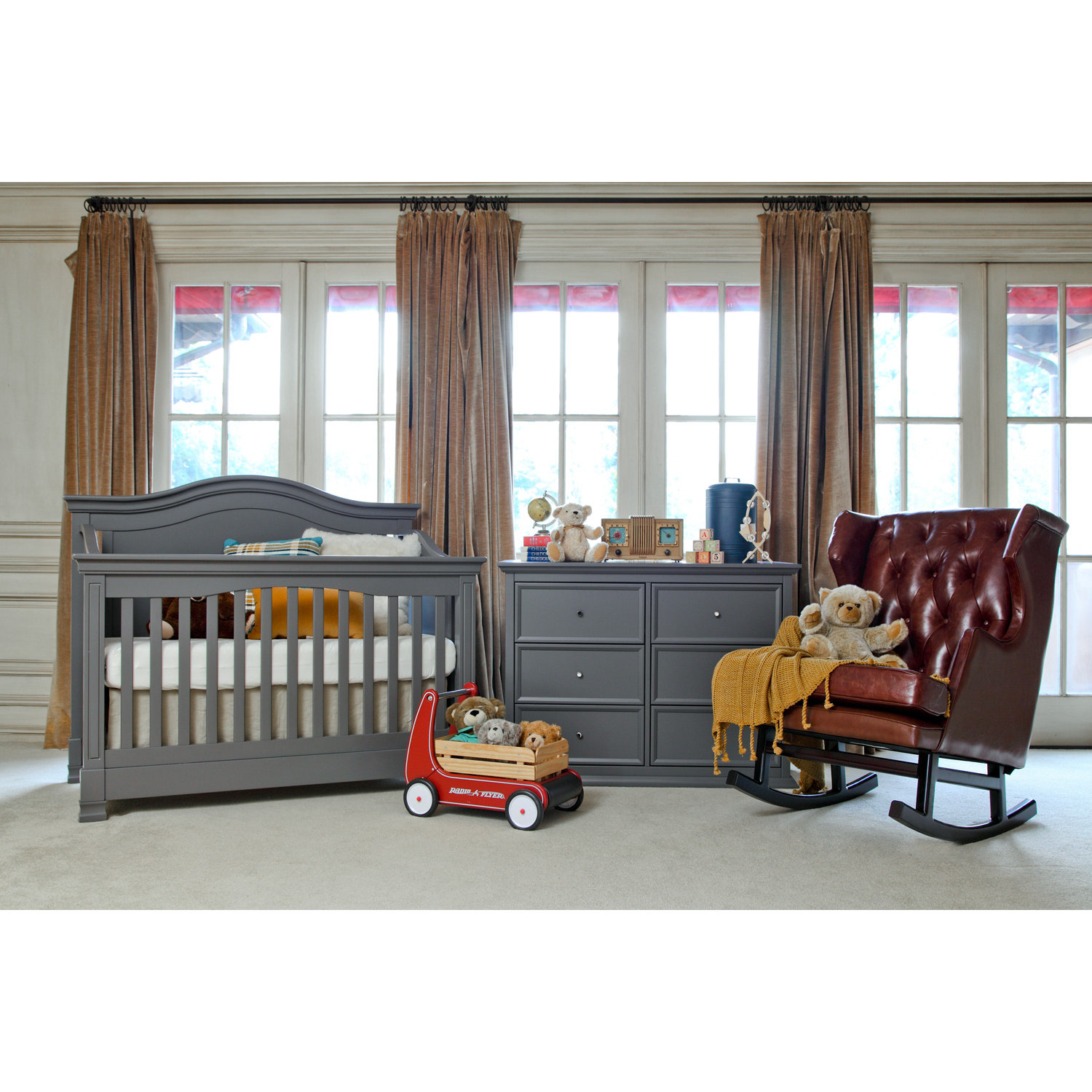 Million Dollar Baby Classic Louis 4 In 1 Convertible Crib Million Dollar Baby Classic Louis Convertible Crib With Toddler Rail