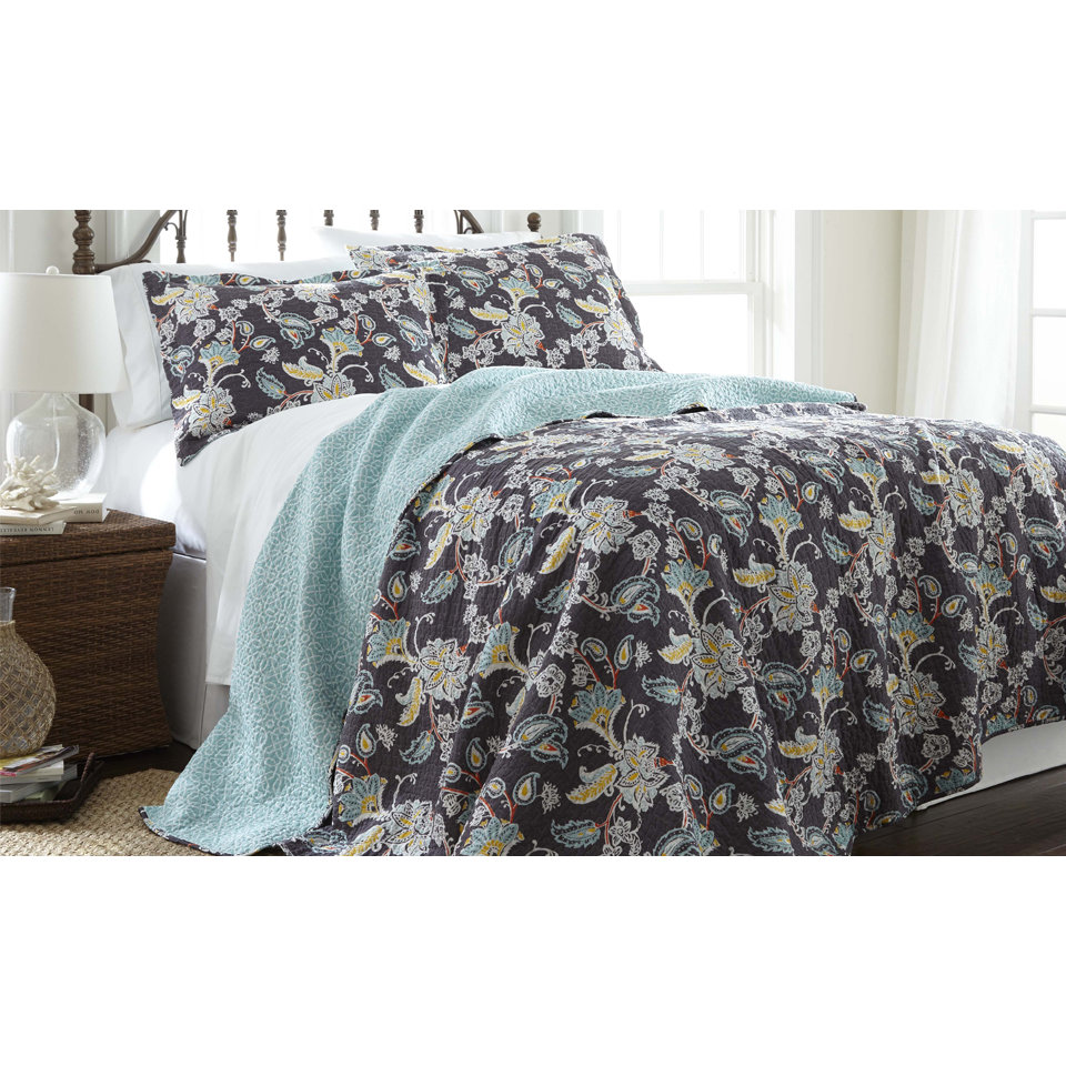 Amrapur 3 Piece Reversible Quilt Set & Reviews Wayfair