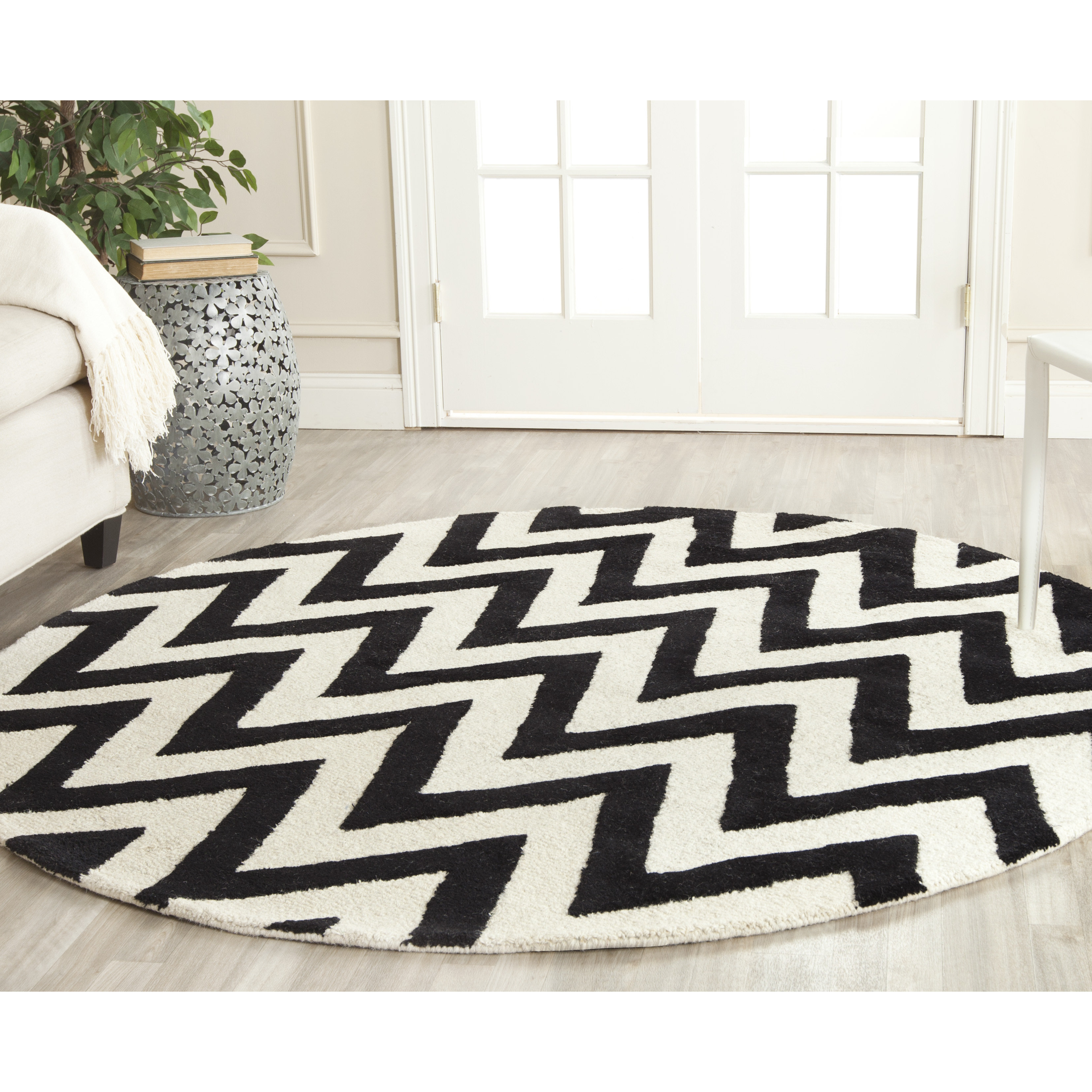 Zipcode™ Design Kyleigh HandTufted Black/Ivory Area Rug & Reviews