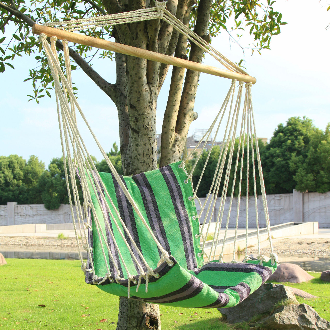 Hanging rope hammock chair swing