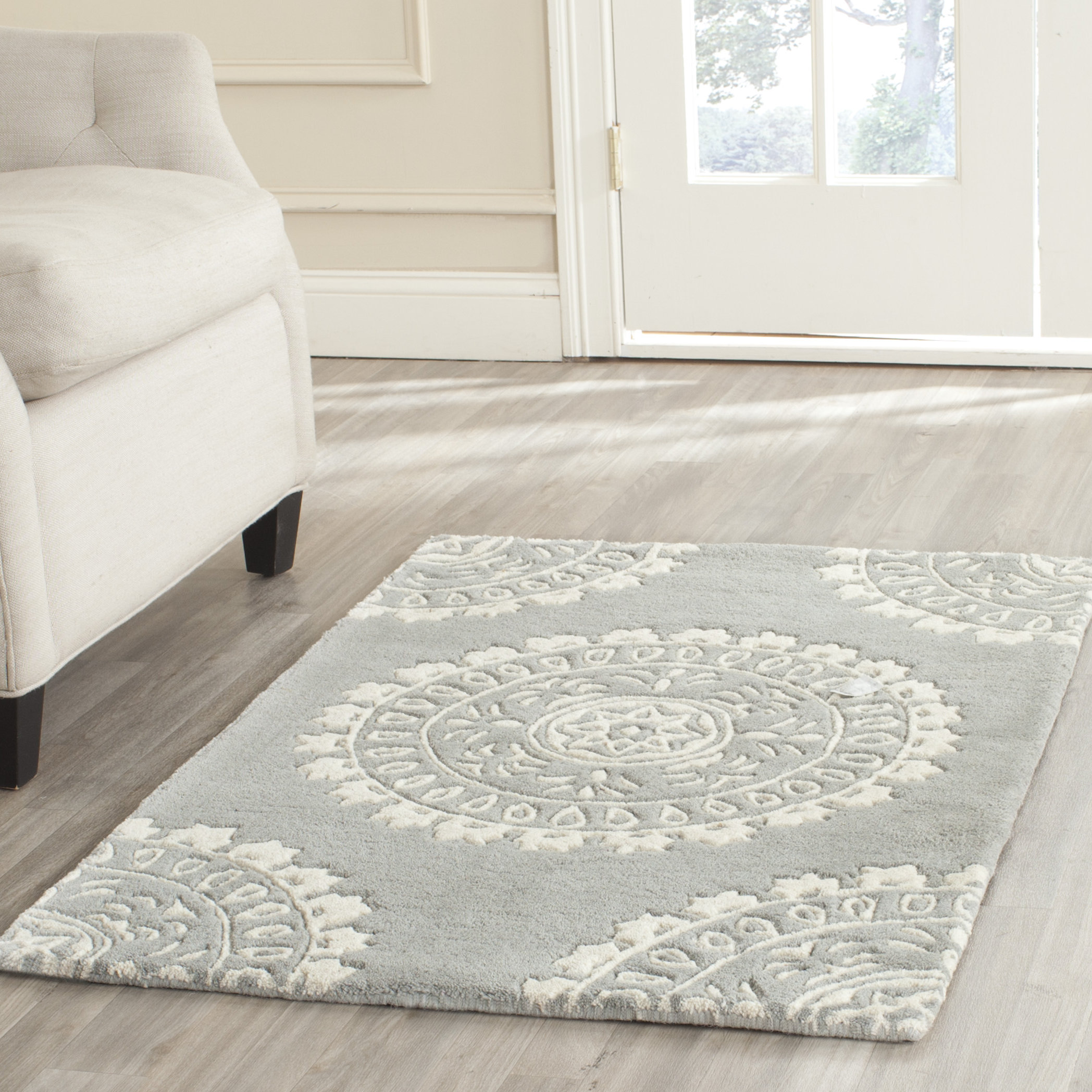 Charlton Home Goldwell Gray / Ivory Area Rug & Reviews Wayfair