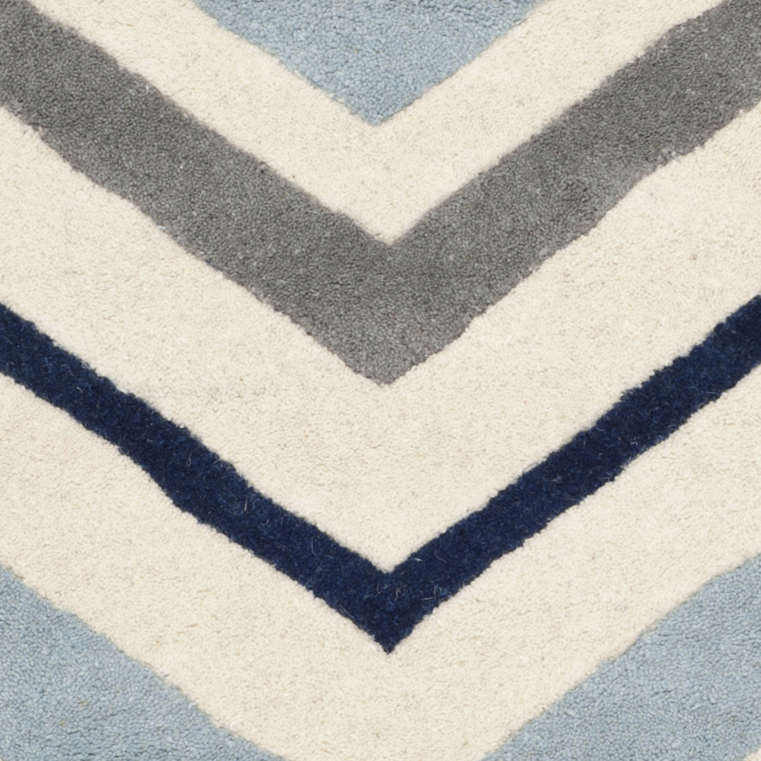 Varick Gallery Wilkin Ivory / Dark Grey Chevron Area Rug & Reviews