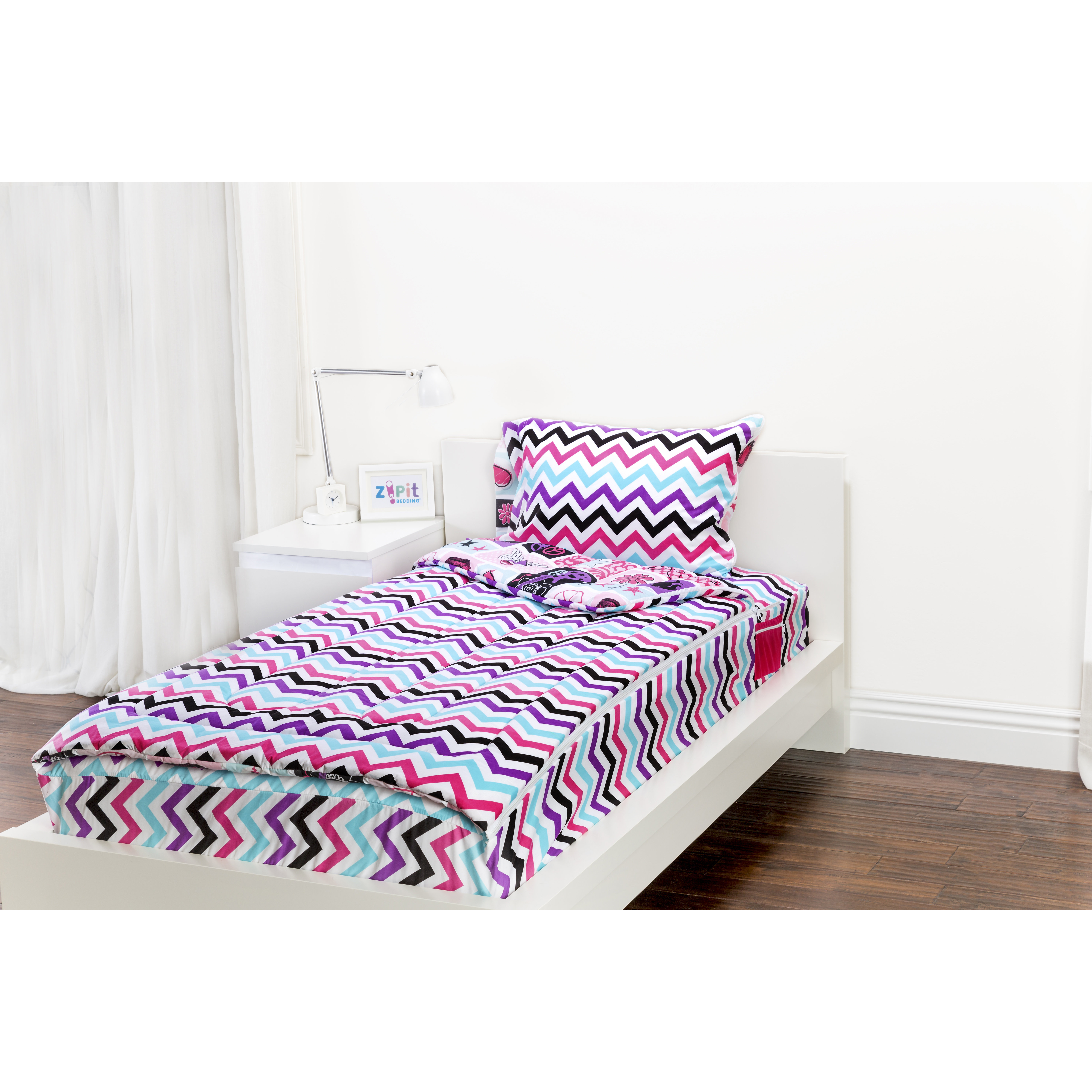 Zipit Bedding Rocker Princeess 3 Piece Reversible Comforter Set