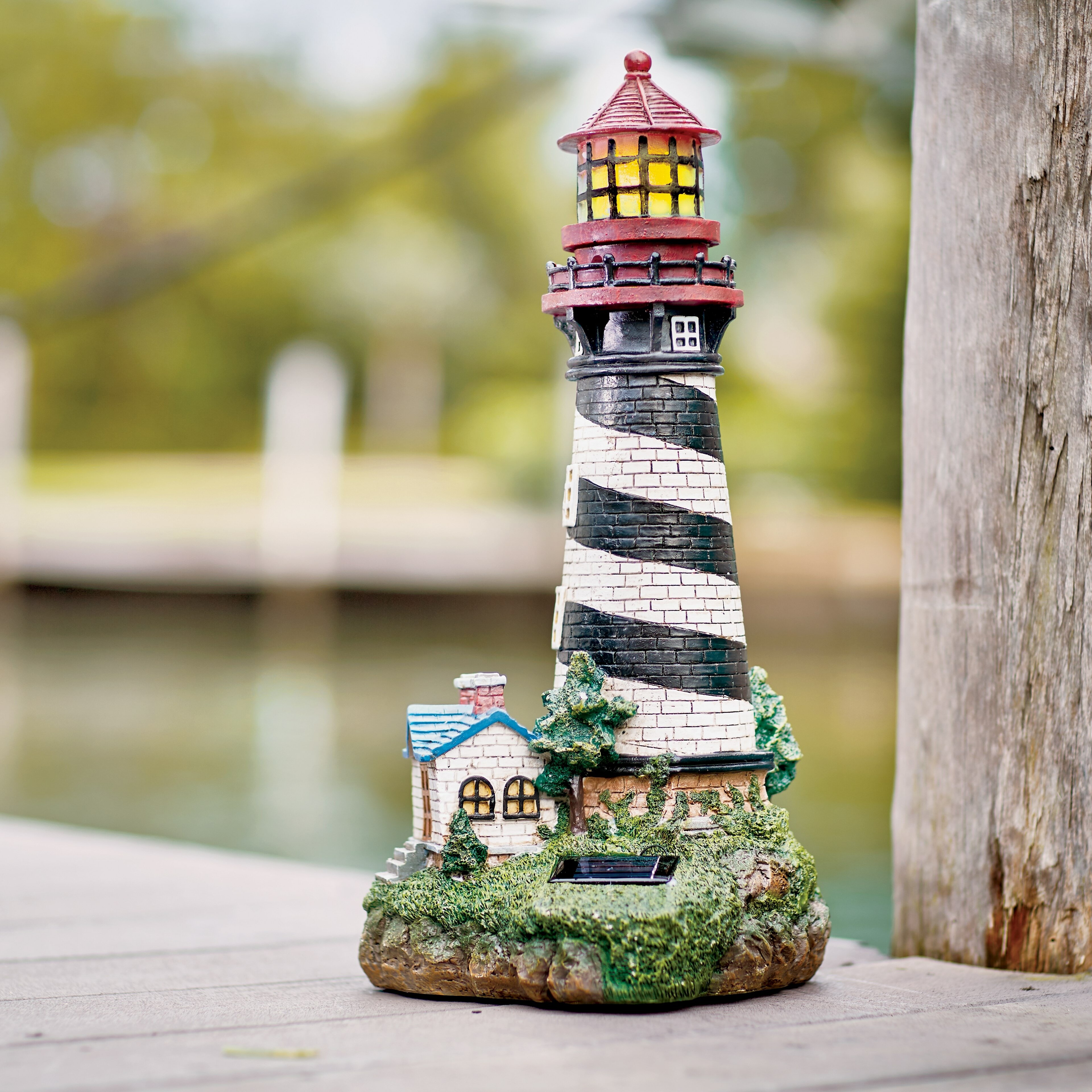 Breakwater Bay Groton Solar Powered Garden Lighthouse