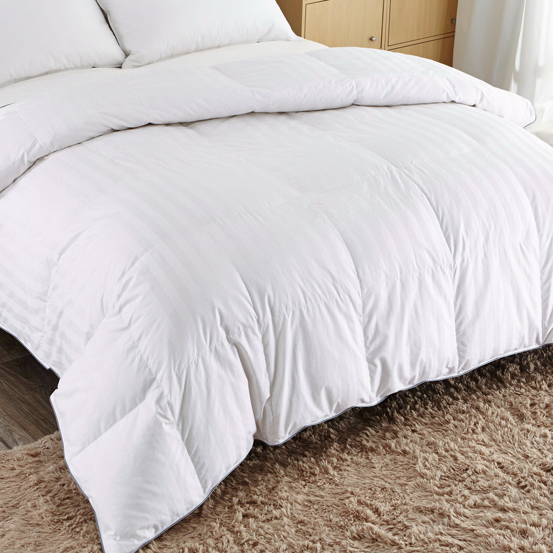 Puredown Lightweight Down Comforter & Reviews Wayfair