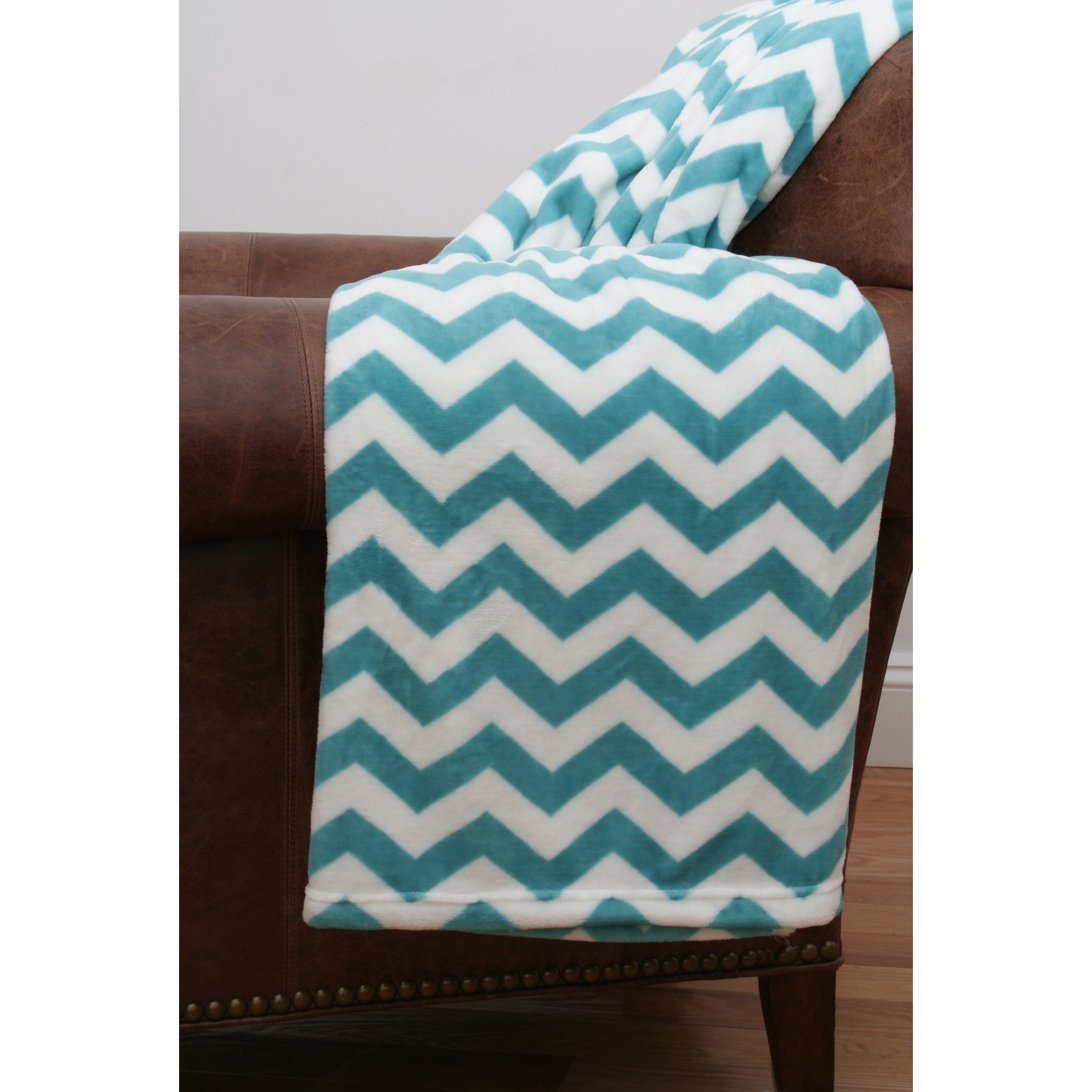 Thro by Marlo Lorenz Classic Chevron Fleece Printed Throw & Reviews