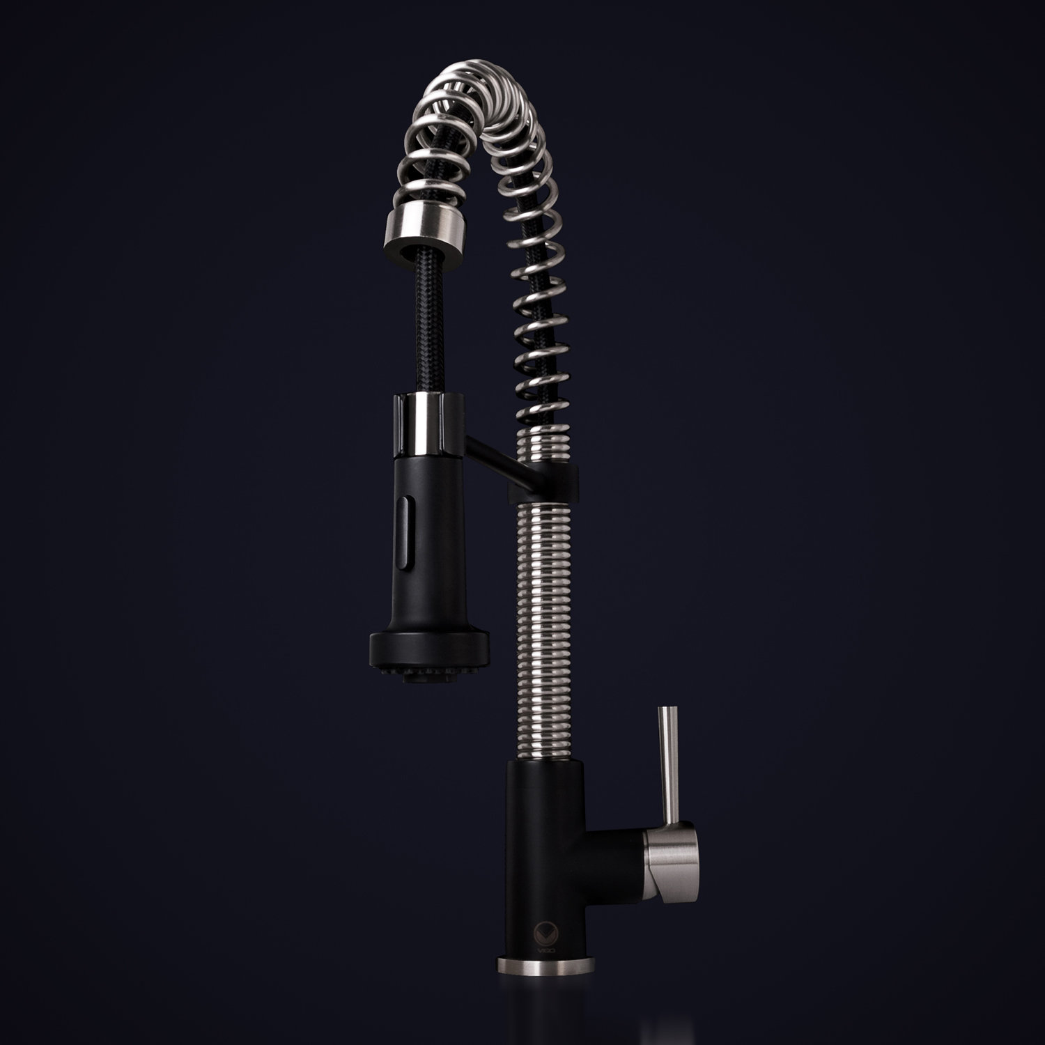 Vigo Edison Single Handle PullDown Spray Kitchen Faucet and Matte