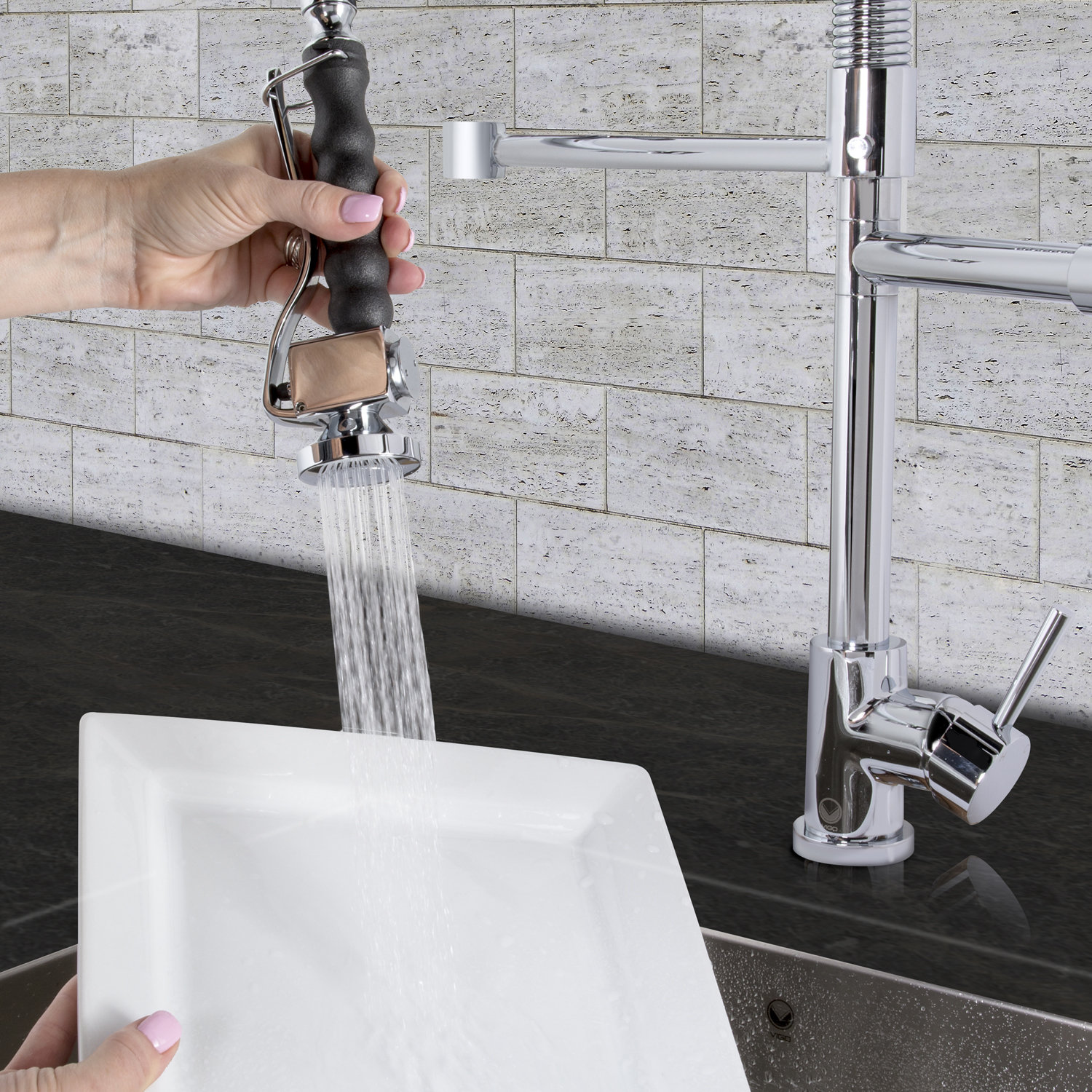 Vigo Zurich Single Handle PullDown Spray Kitchen Faucet & Reviews