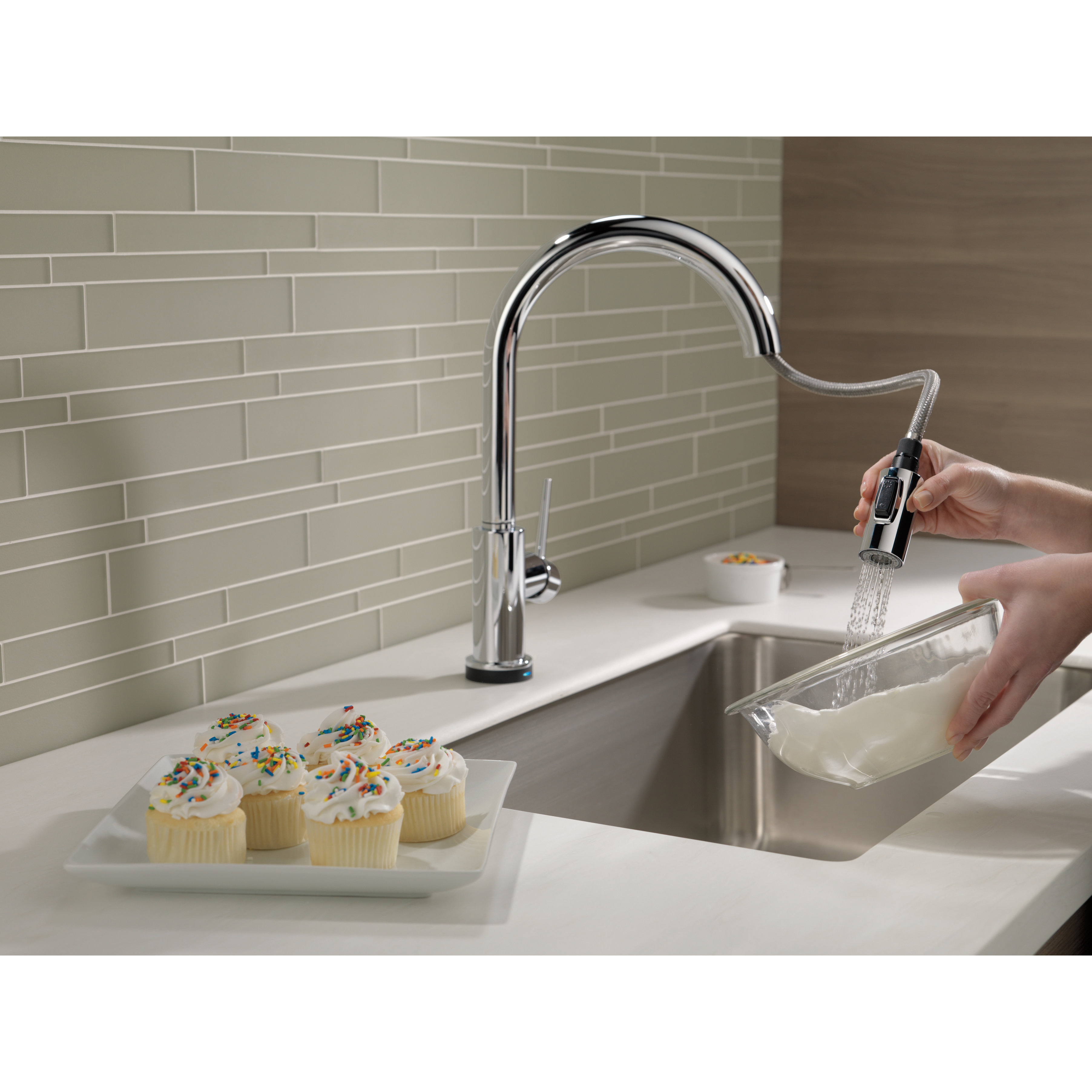 Delta Trinsic® Single Handle Deck Mounted Kitchen Faucet & Reviews